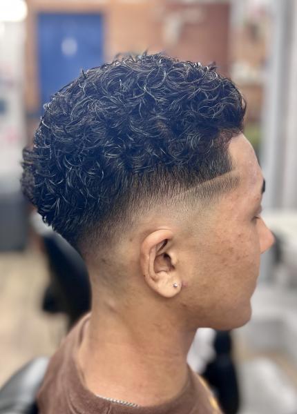 BARBER SHOP PEARL