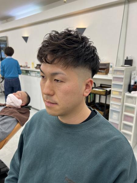 スキンフェード　✖　スペインカール