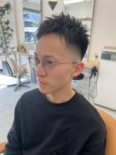 フェードカット × スパイキーヘア