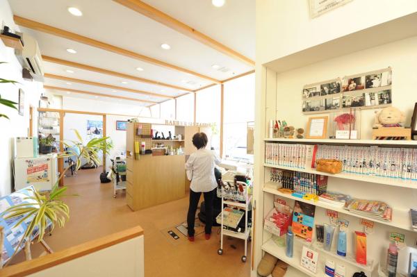 店舗内観1