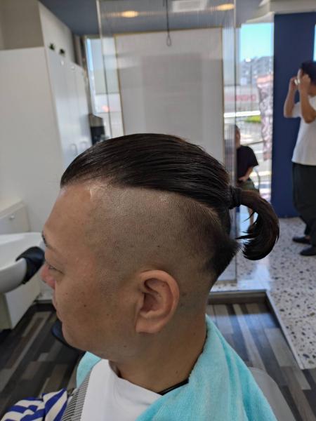 髪をククルスタイル