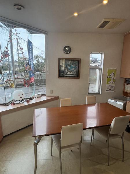 店内ウェイティングスペース