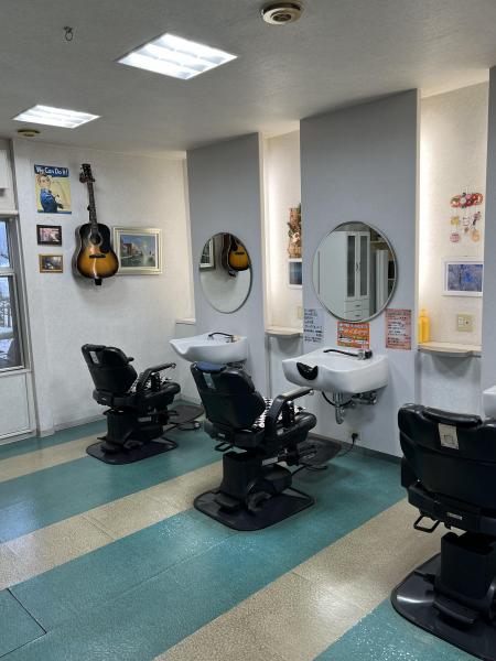 店内ヘアクリエイトスペース