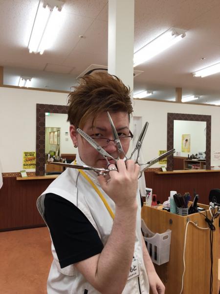 山本貴之　店長