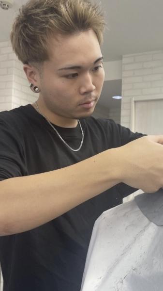 スタイリスト　坂本