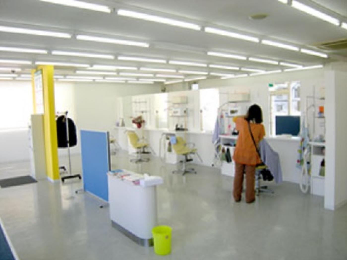 髪師　臼田店(臼田駅のカット専門店)