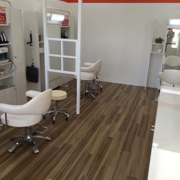 カットファクトリーユニモちはら台店内です。