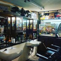 BARBER $HOP OPEN 八重樫理髪店