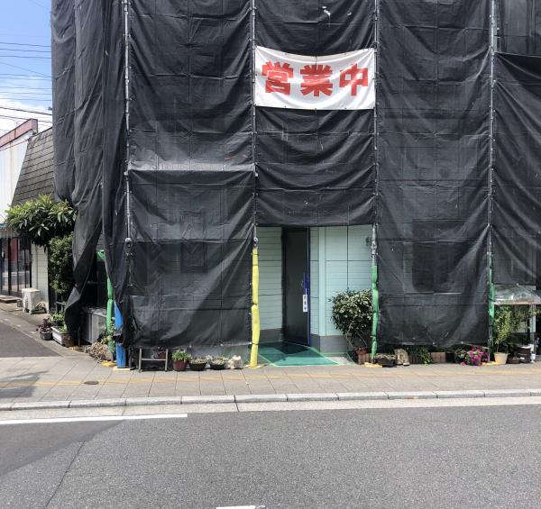外壁、修繕中