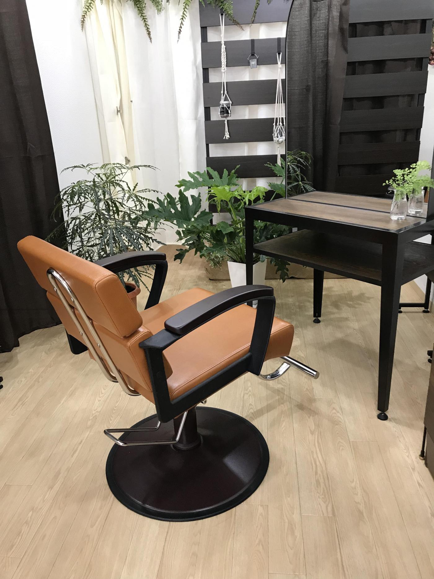 Cut Space ふらっと(茨木市のカット専門店)