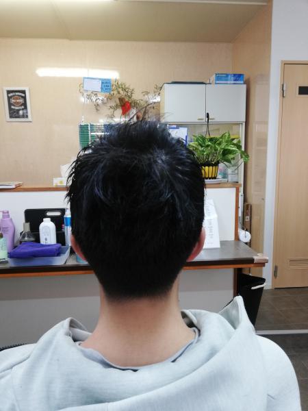 大学生ツーブロックヘアー