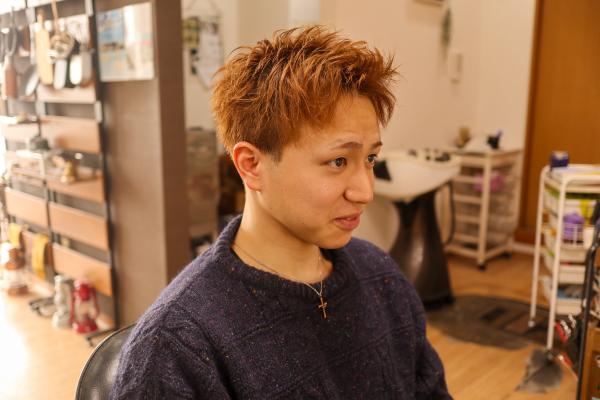 束間アップバング
