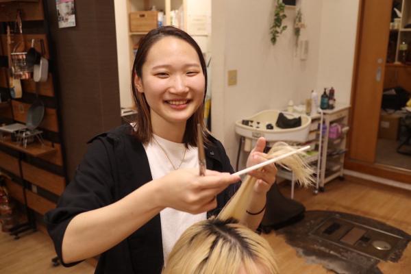 スタイリスト　半谷夢句　(はんがいむく)