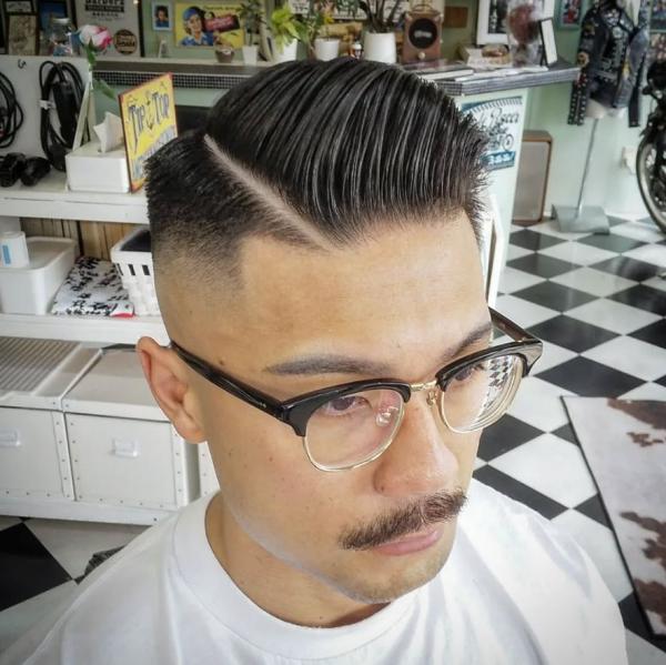 スキンフェード × ハードパート(ライン剃り)