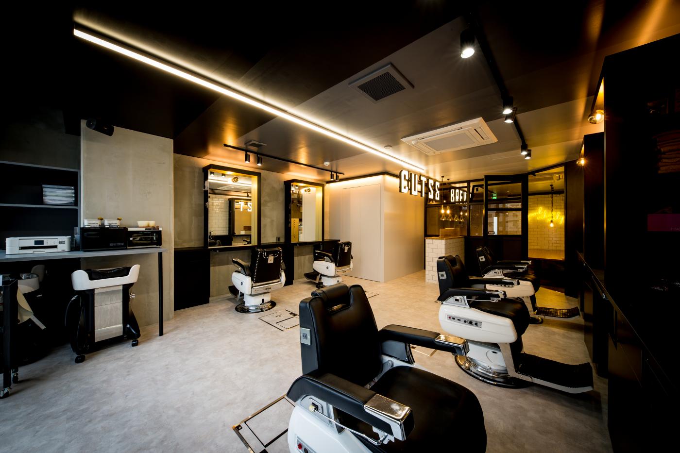 FRANK'S BARBER RESERVE(人形町駅の理容室)