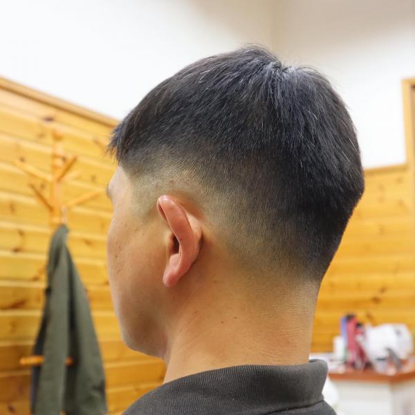 BARBER STYLE