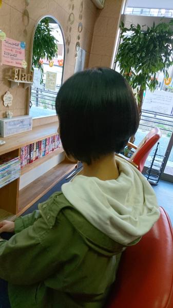 ショートボブ