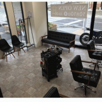 カット専門店　エイト　蘇原店　(六軒駅のほうです)