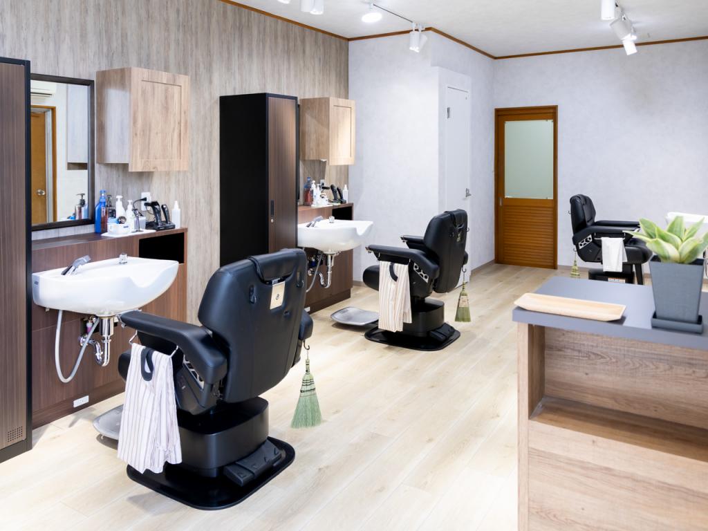 Costime 東向日店(東向日駅の理容室)